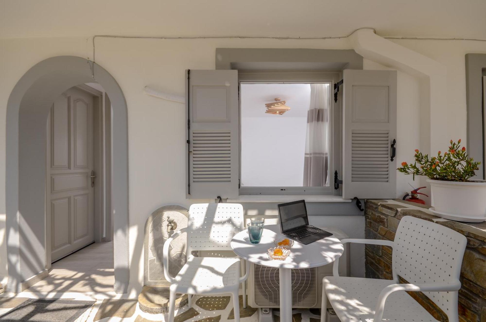 Sofi Pension Naxos City Buitenkant foto