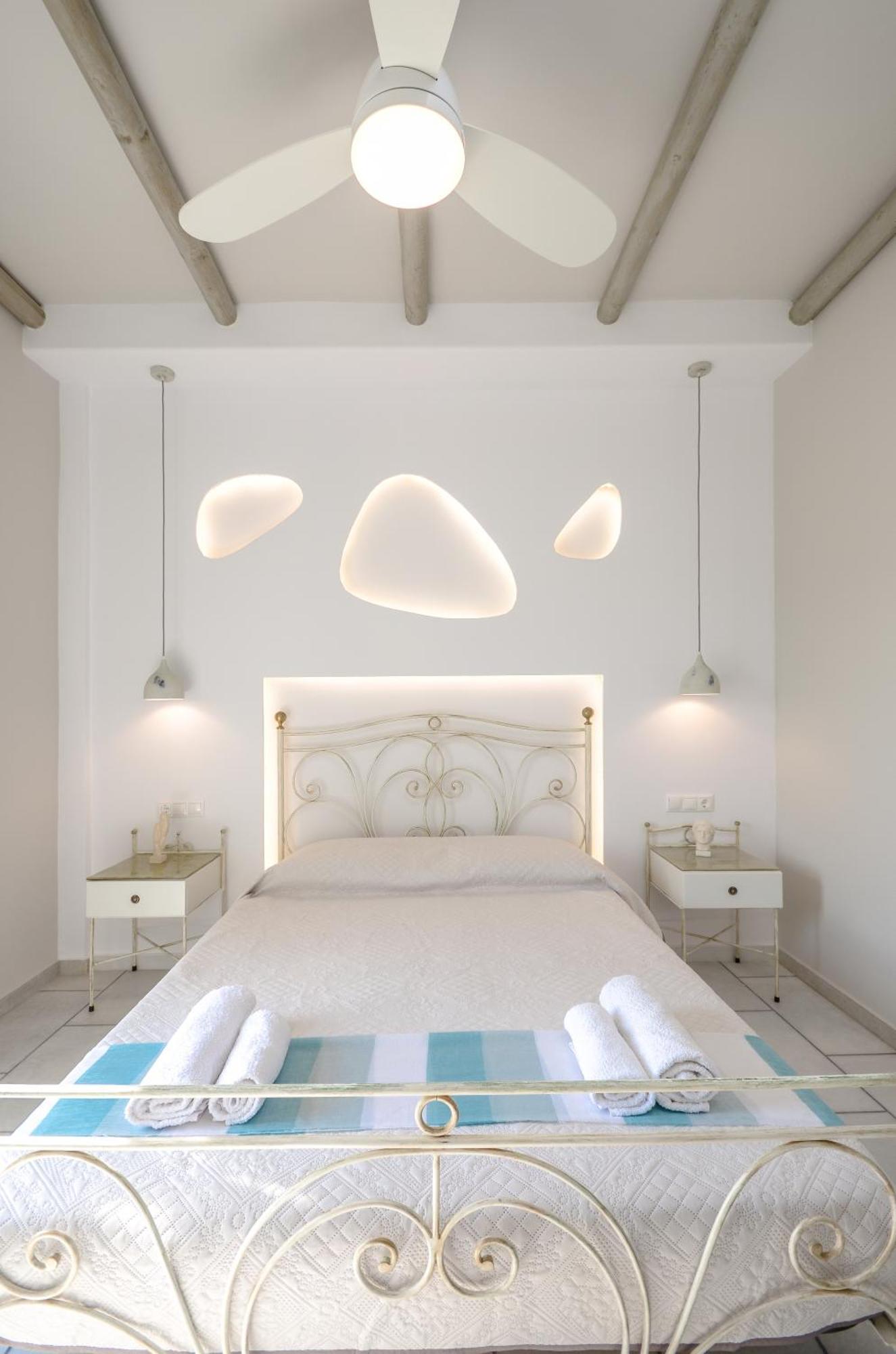 Sofi Pension Naxos City Buitenkant foto